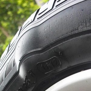 Thay lốp ô tô Nexen